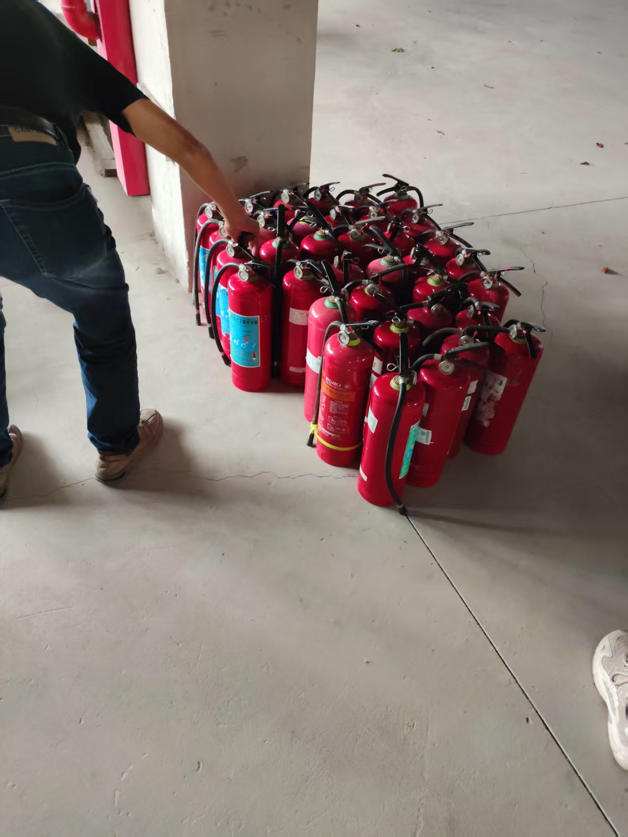 上海闵行区灭火器充装价格，30元上门更换